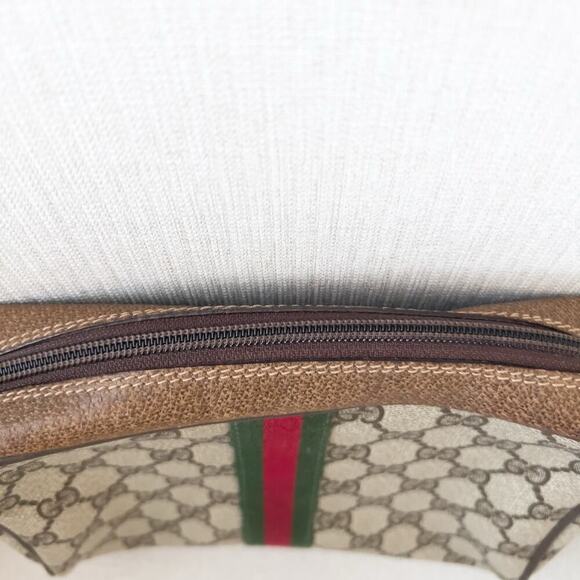 Vintage Gucci Bag Toiletry Clutch Brown GG Logo Tan Zip 80's - Picture 2 of 13